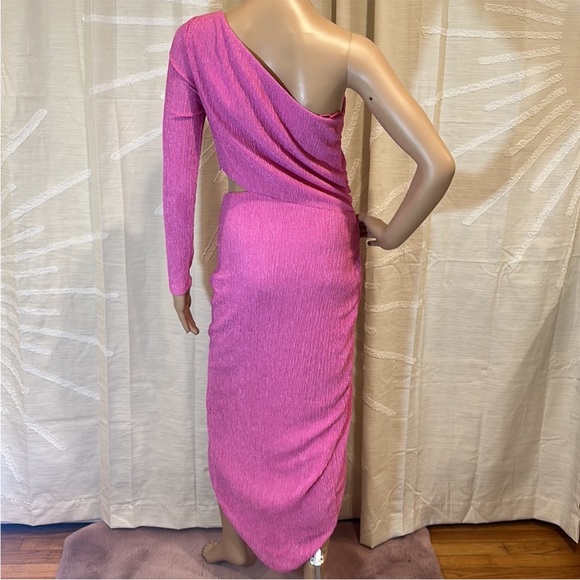 Saylor Laila Crinkle Pleat Maxi Dress - Picture 5 of 5